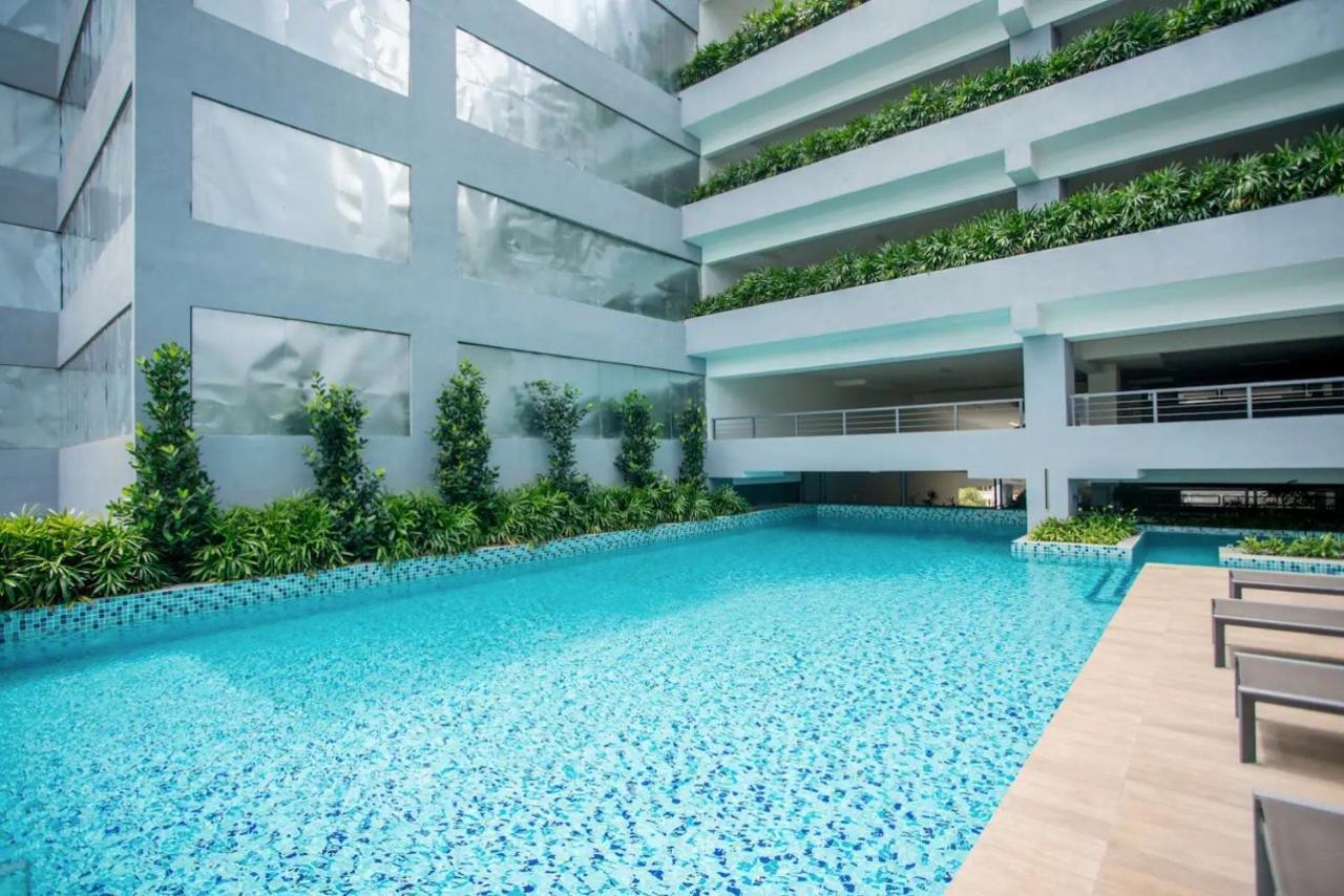 Neu Suites By Cobnb Kuala Lumpur Bagian luar foto