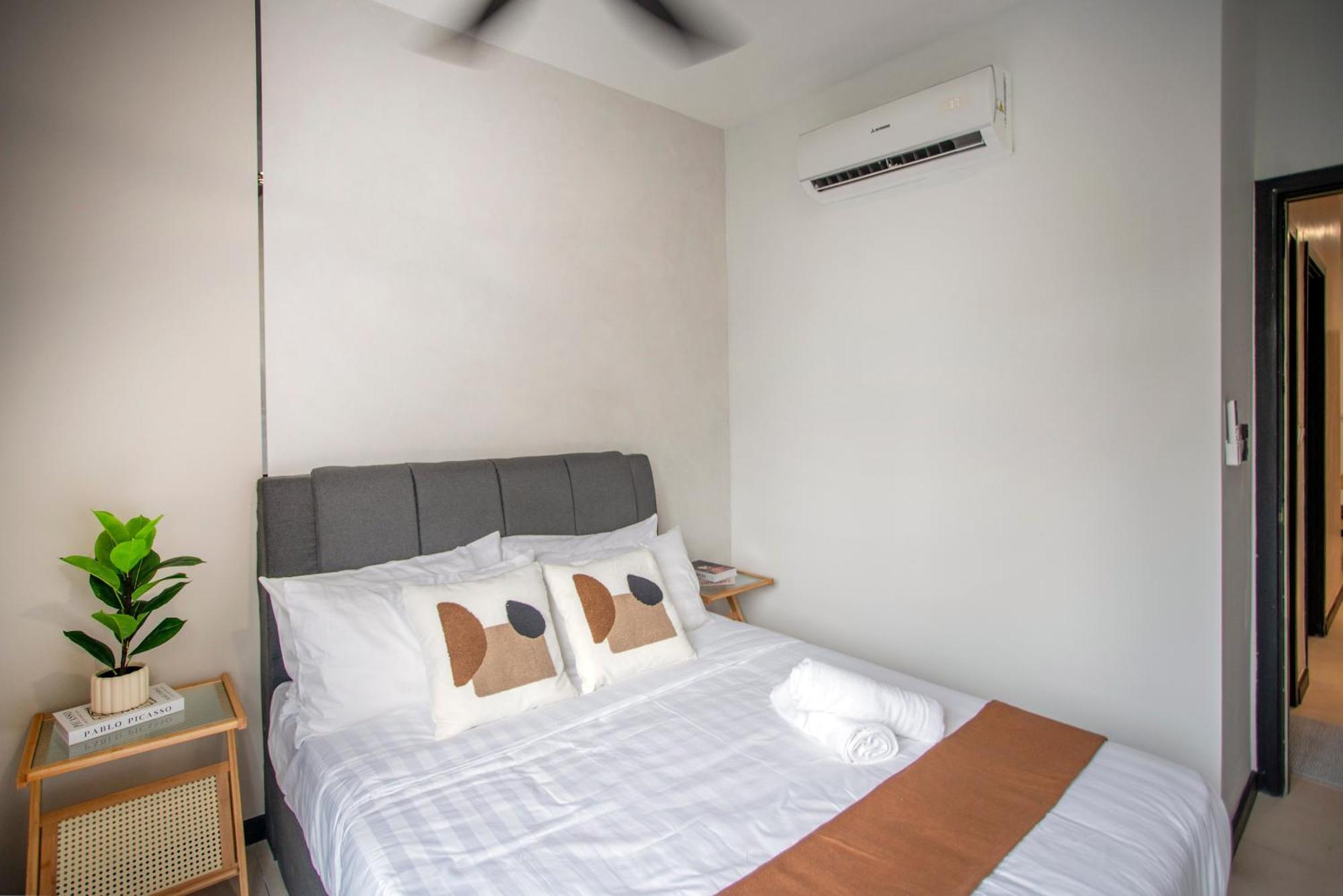 Neu Suites By Cobnb Kuala Lumpur Bagian luar foto